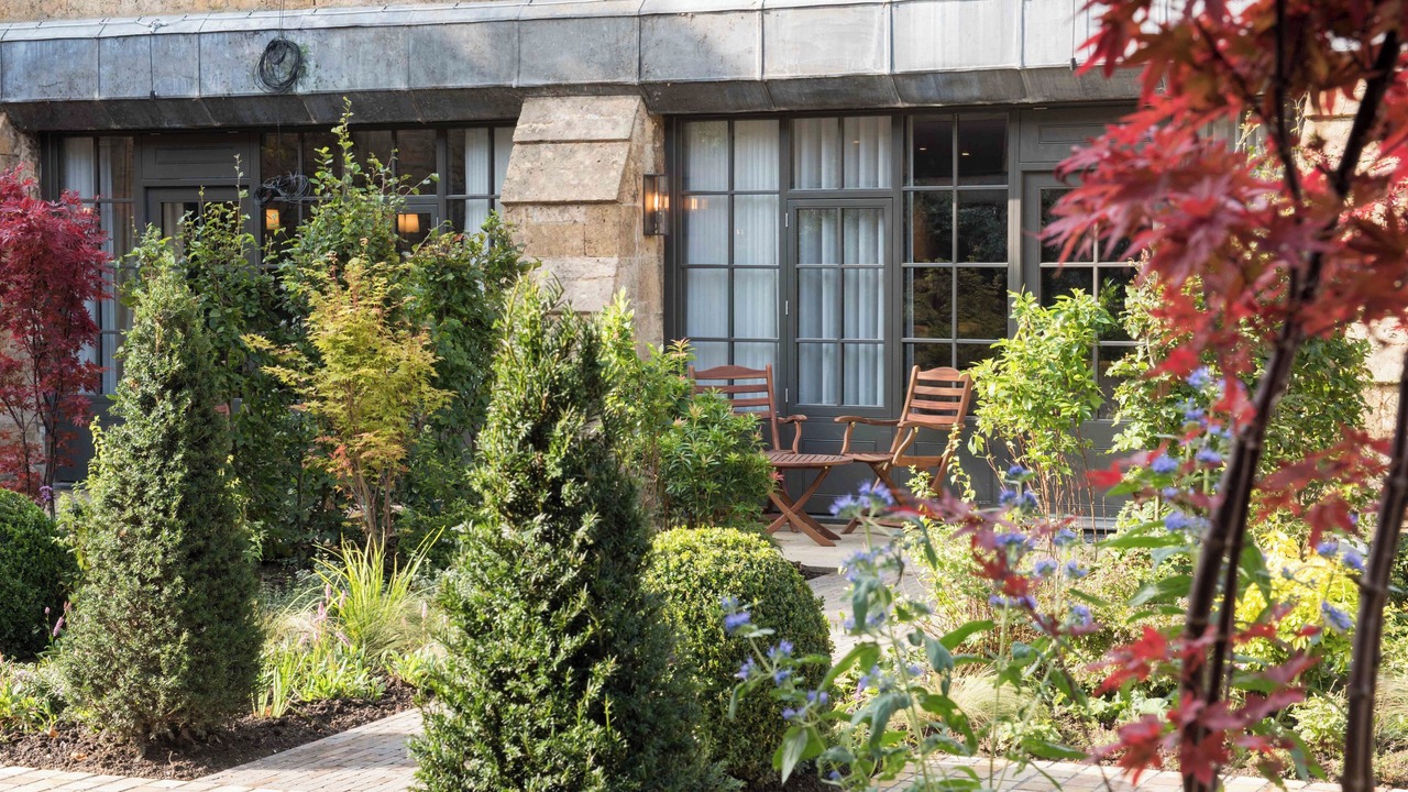 Photo of Outdoor in Broadway