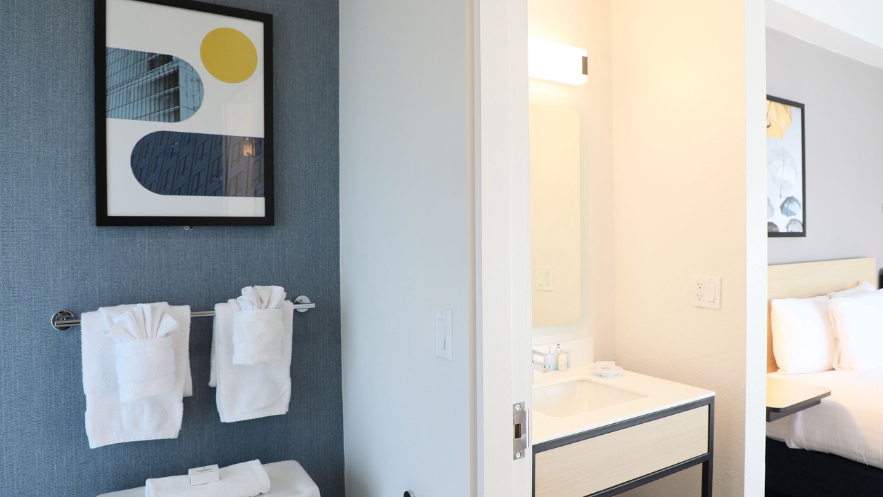 Photo of Bathroom in Old Mountain View
