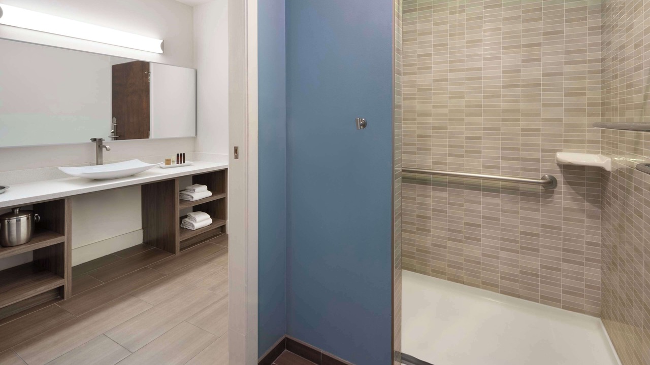 Photo of Bathroom in Mountain View