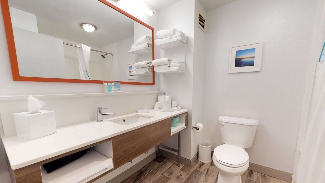 Photo of Others in Saint Simons Heights