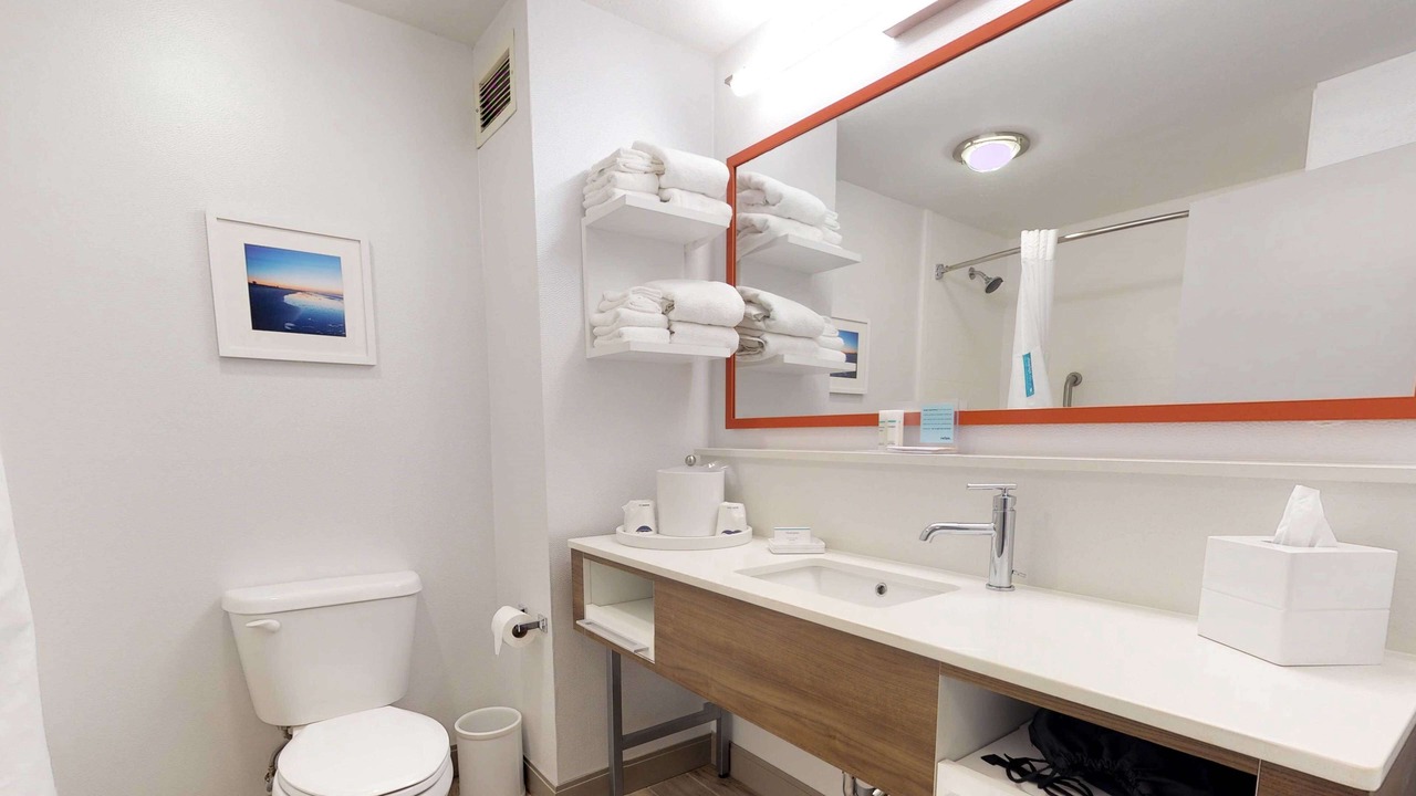 Photo of Bathroom in Saint Simons Heights