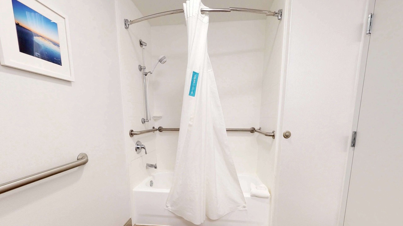 Photo of Bathroom in Saint Simons Heights