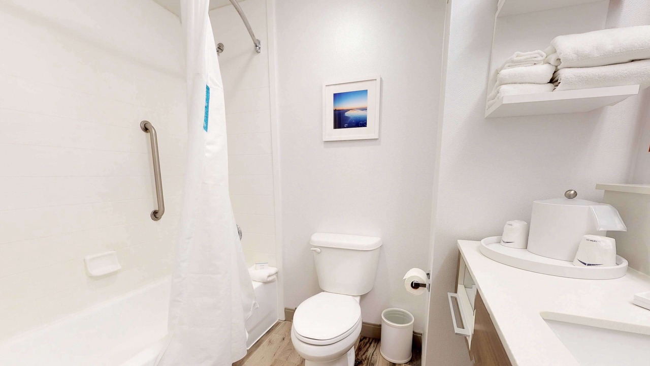 Photo of Bathroom in Saint Simons Heights