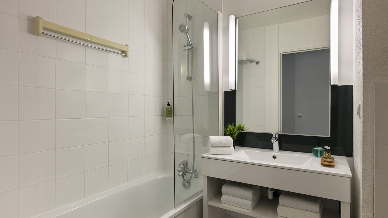 Photo of Bathroom in Quartier de la Salpetriere