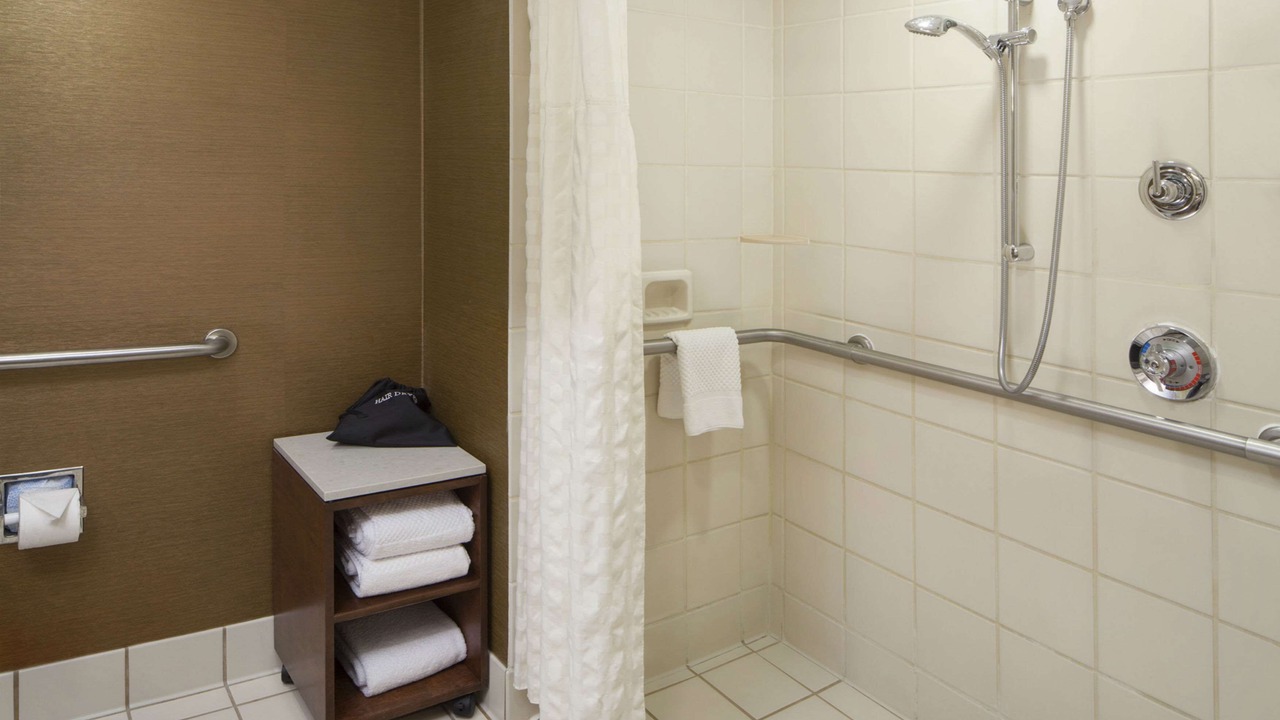 Photo of Bathroom in Gateway