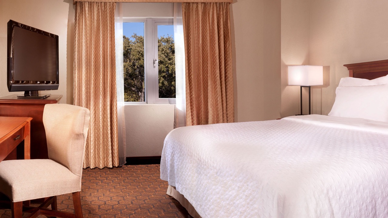 Photo of Bedroom in Gateway