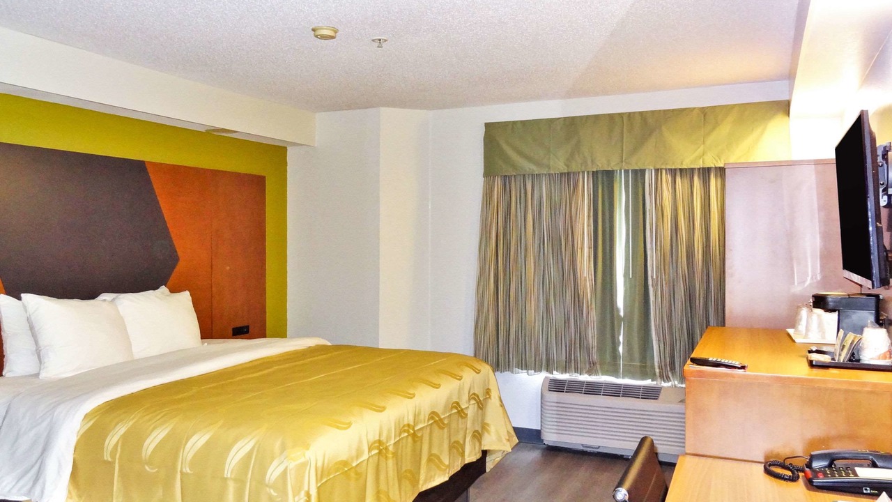 Photo of Bedroom in Northeast Raleigh