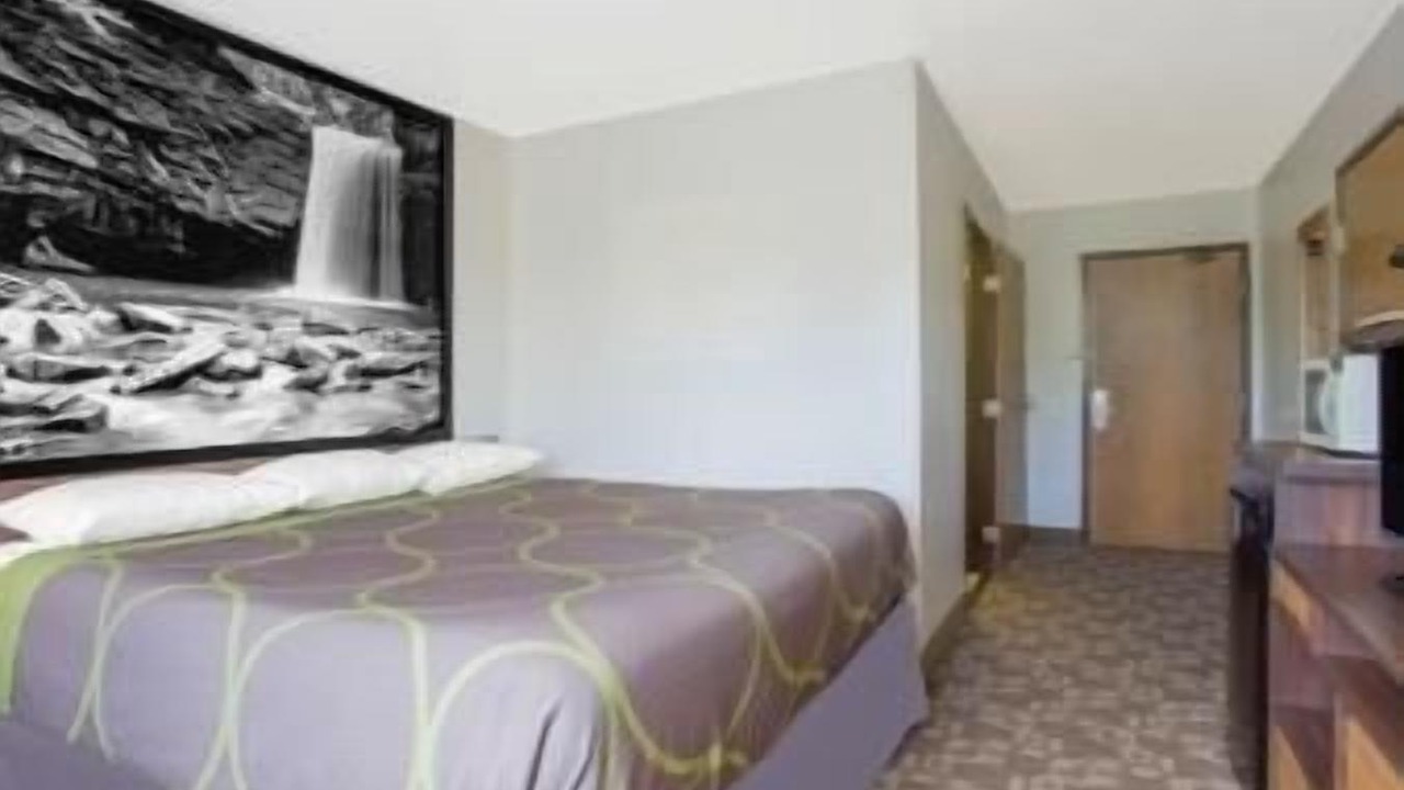 Photo of Bedroom in Appomattox