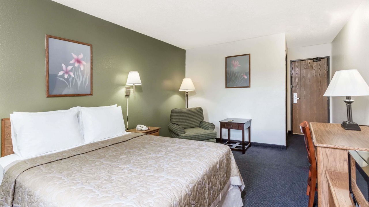 Photo of Bedroom in Downtown