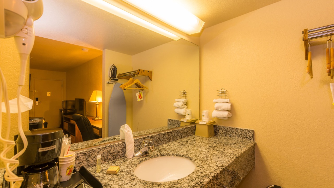 Photo of Bathroom in Central Oklahoma City