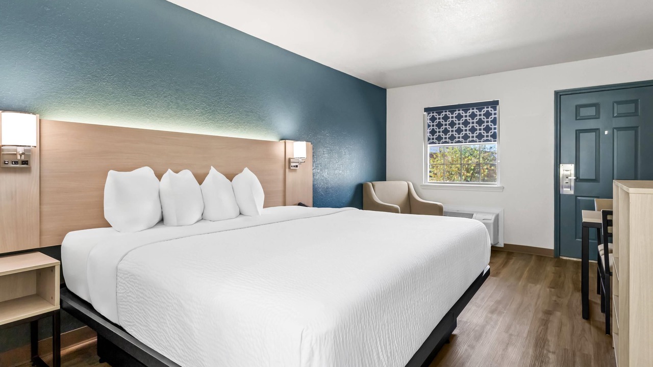 Photo of Bedroom in Muskogee