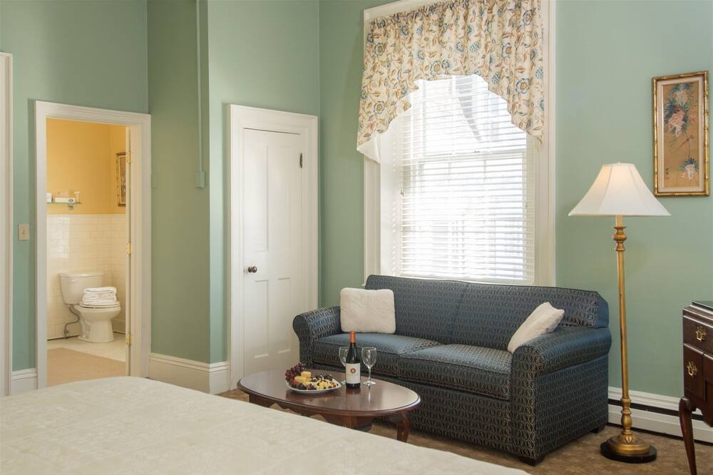 Photo of Others in Middlebury