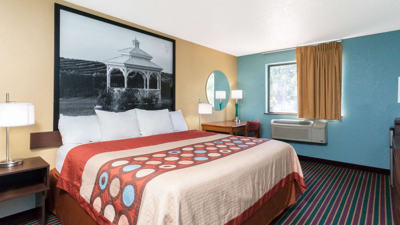 Photo of Bedroom in Bath