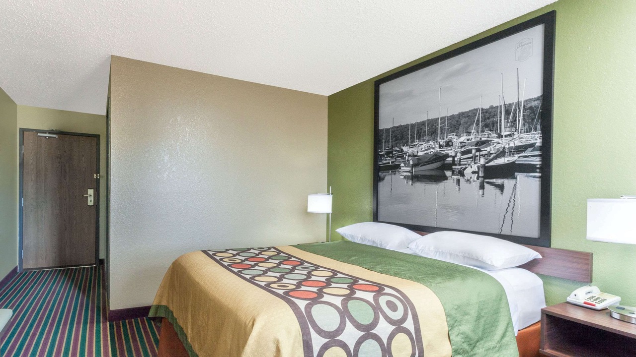 Photo of Bedroom in Bath