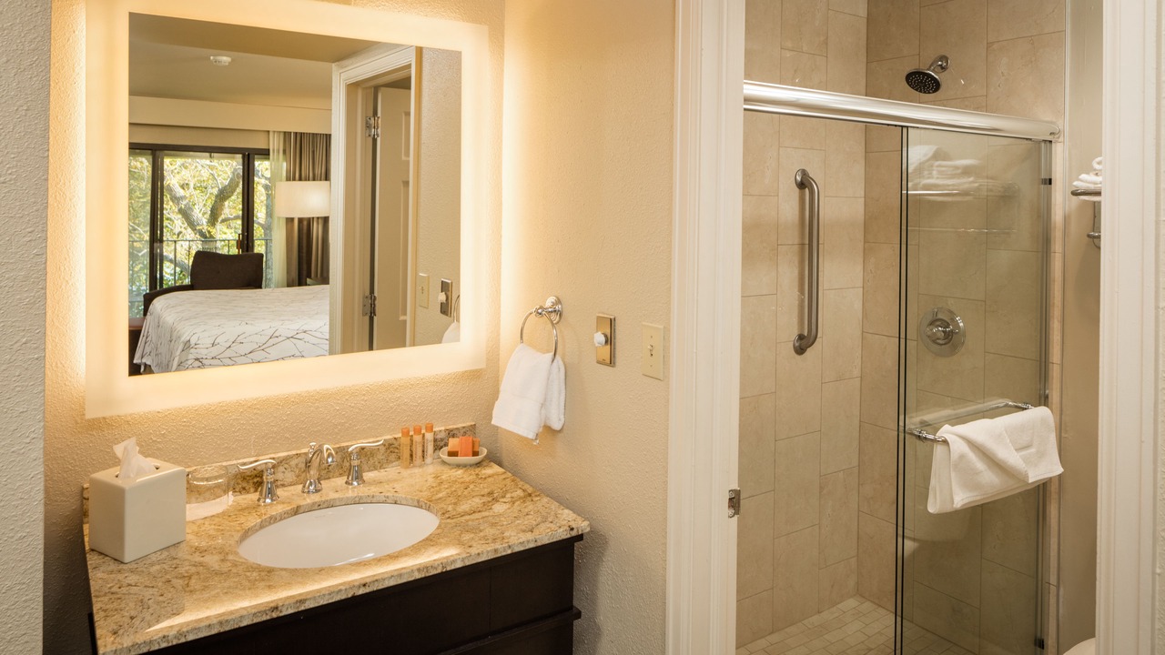 Photo of Bathroom in The Galena Territory