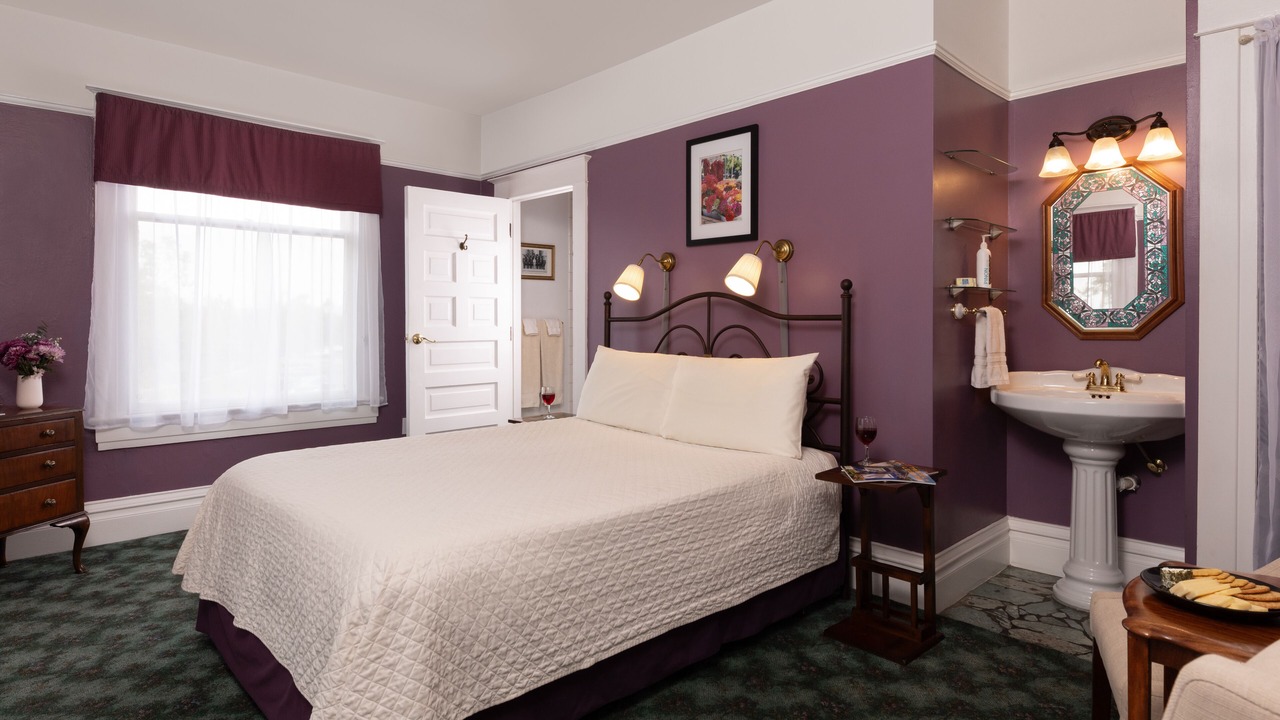 Photo of Bedroom in West Old Town