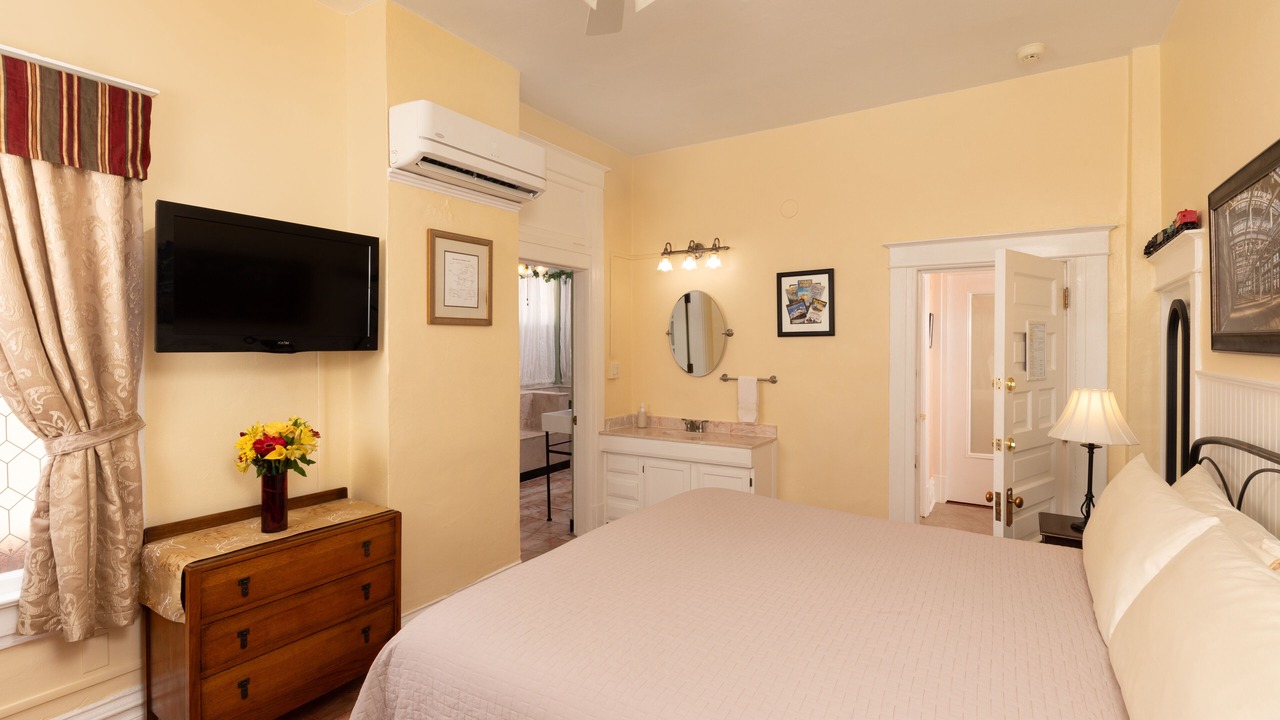 Photo of Bedroom in West Old Town