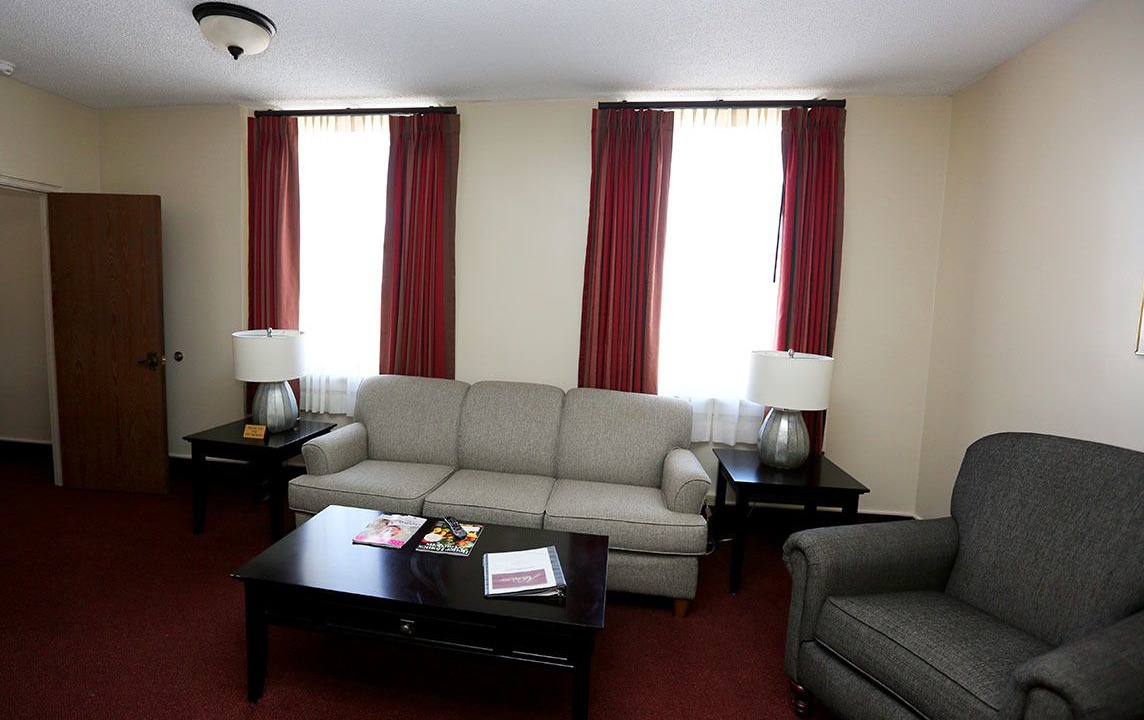 Photo of Livingroom in Broken Bow