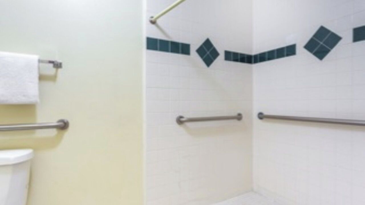Photo of Bathroom in Mesa