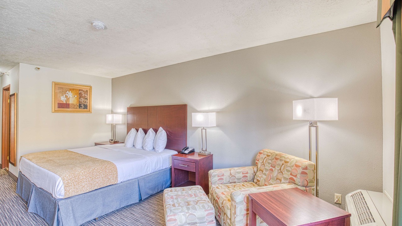 Photo of Bedroom in Green Valley