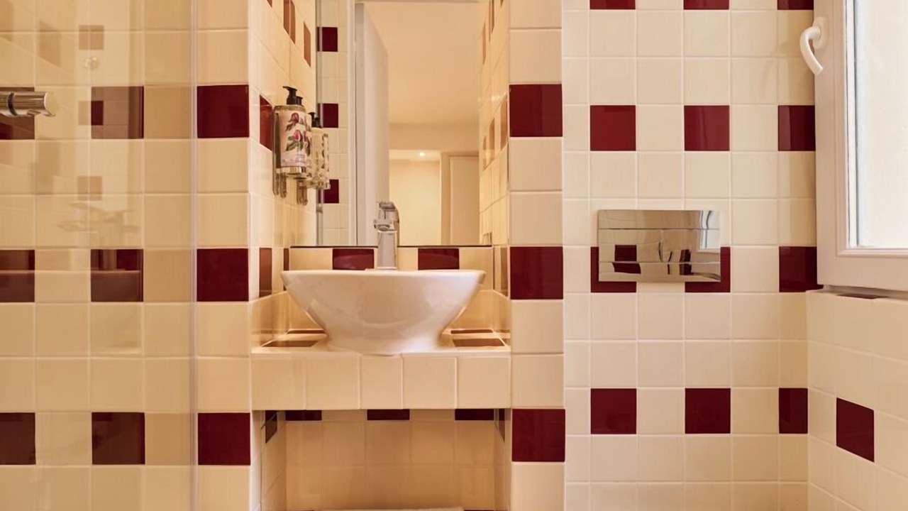 Photo of Bathroom in Quartier de la Plaine-de-Monceaux