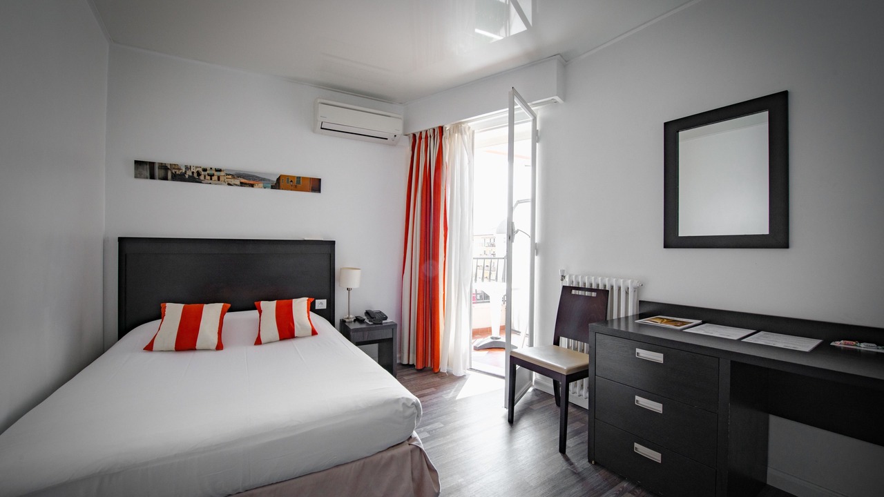 Photo of Bedroom in Beaulieu-sur-Mer