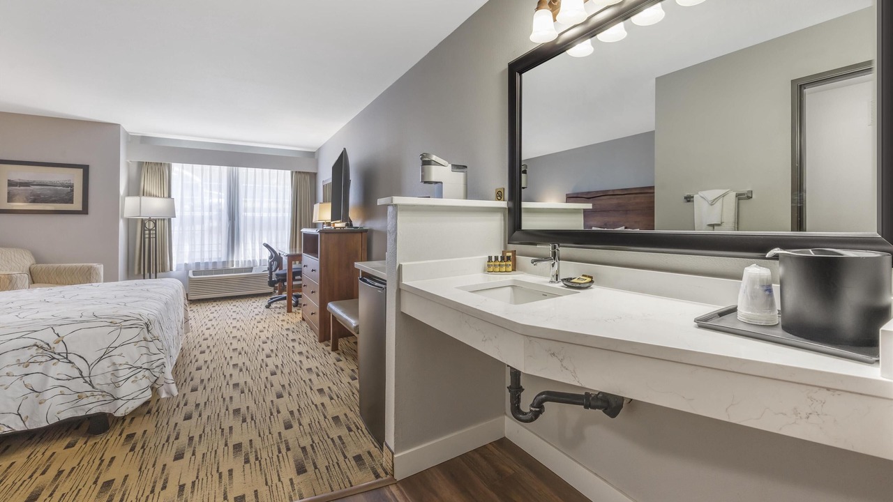 Photo of Bedroom in Cascade Locks