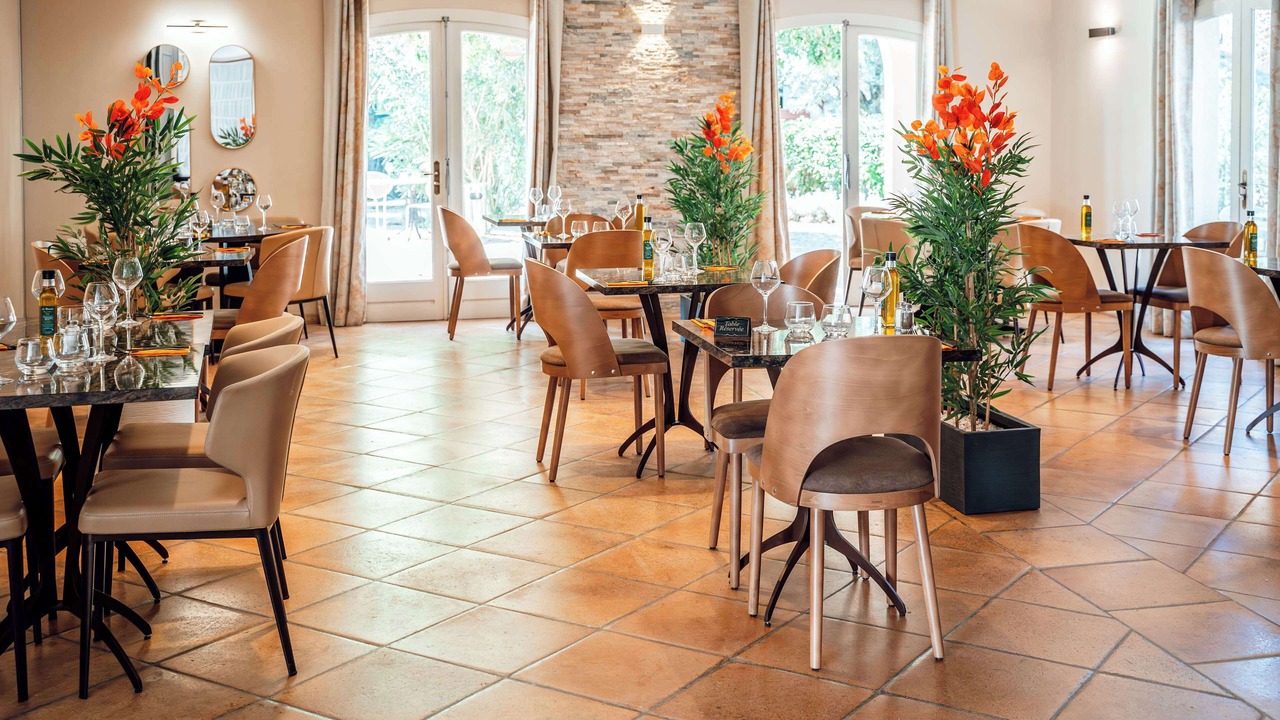 Photo of Others in Route d'Arles