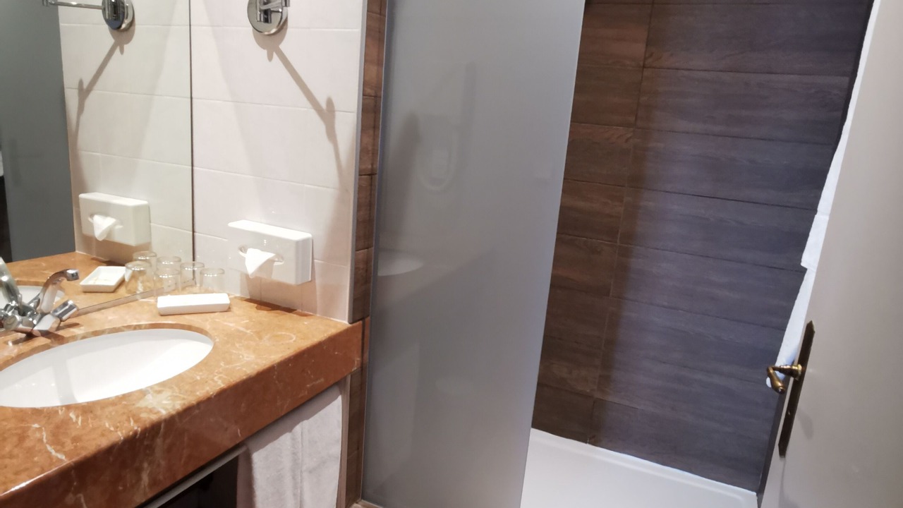 Photo of Bathroom in Route d'Arles