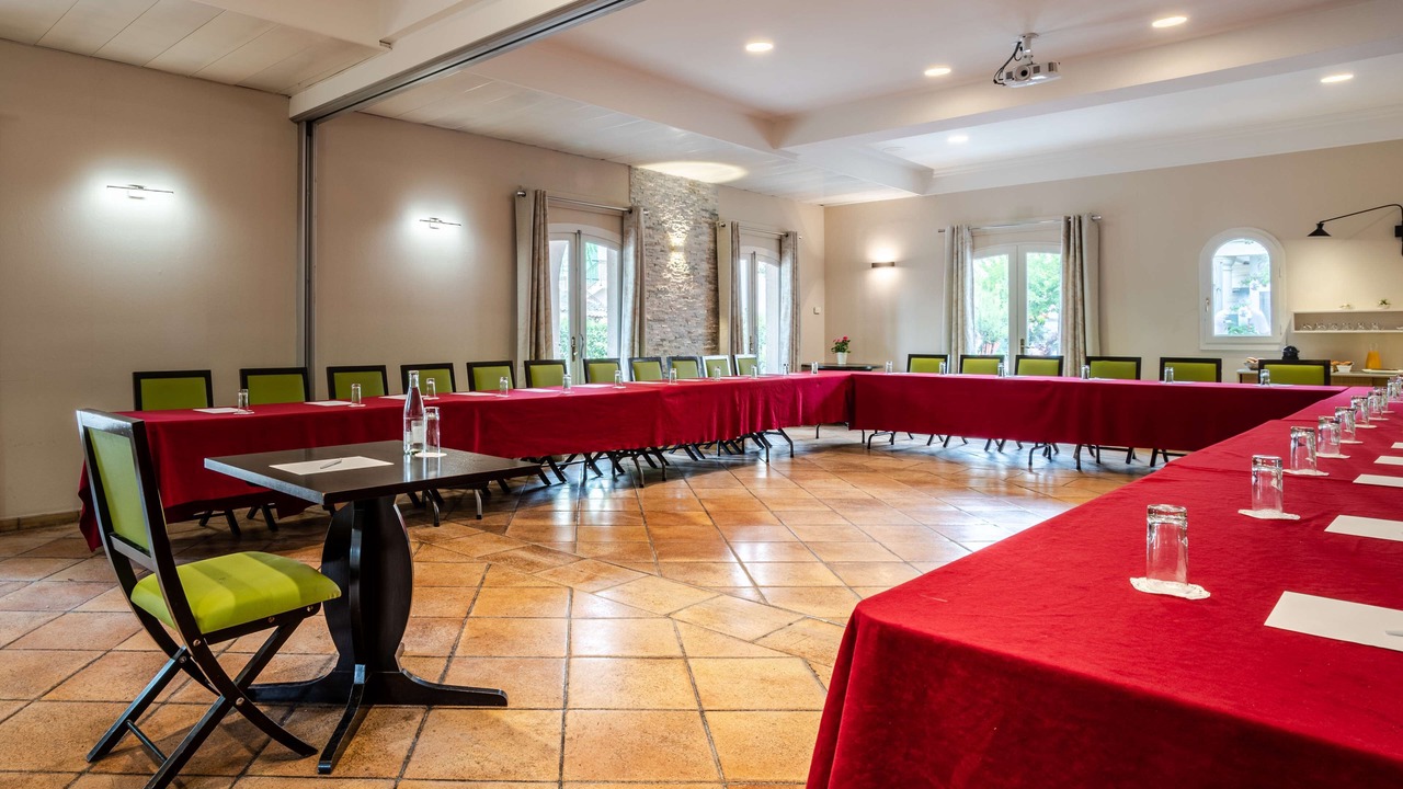 Photo of Others in Route d'Arles