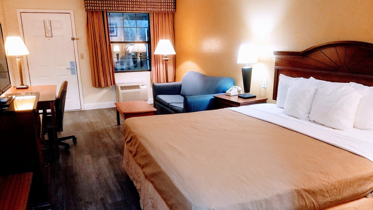 Photo of Bedroom in Sylvania