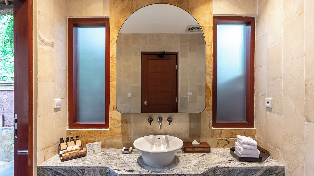 Photo of Bathroom in Kartika Plaza