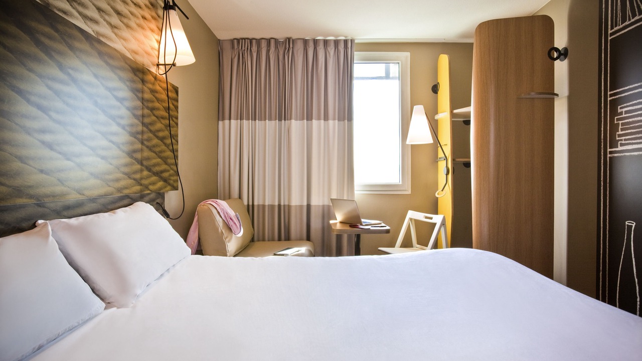 Photo of Bedroom in 13th Arrondissement