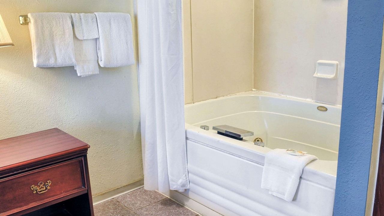 Photo of Bedroom in Thornburg