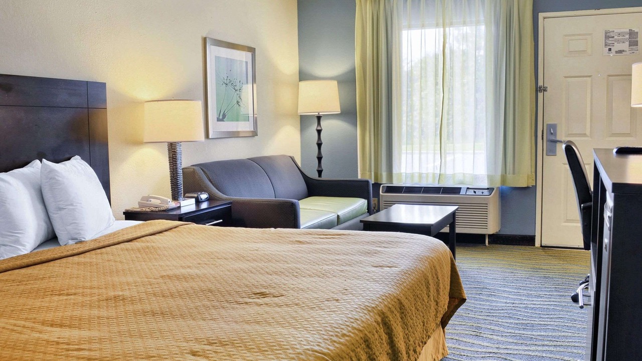 Photo of Bedroom in Thornburg