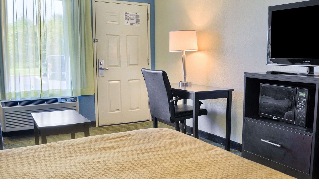 Photo of Bedroom in Thornburg