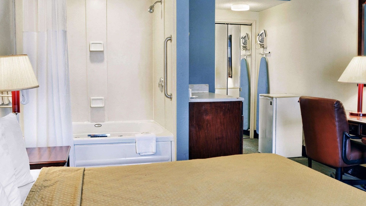 Photo of Bedroom in Thornburg