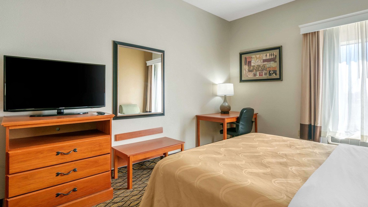 Photo of Bedroom in Jefferson City