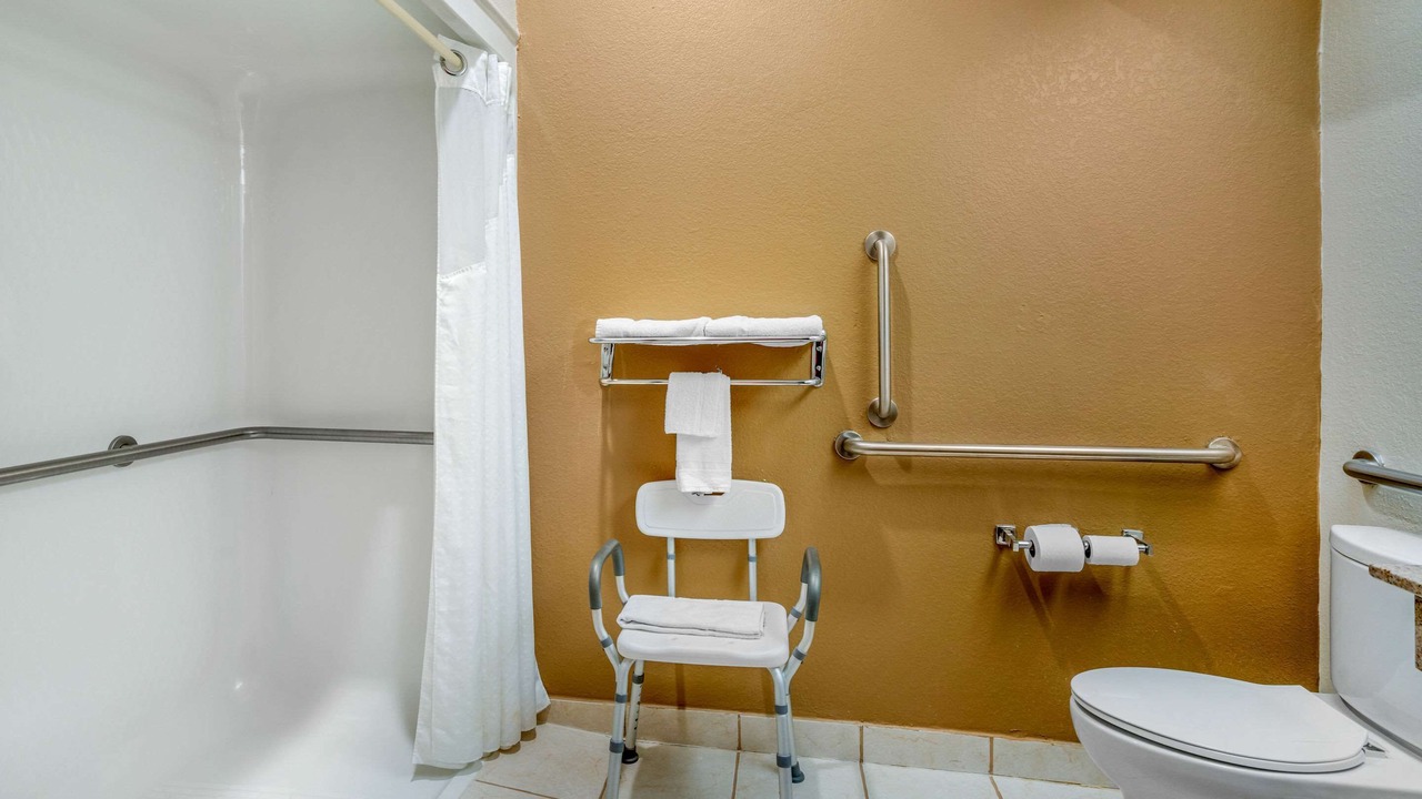Photo of Bedroom in Jefferson City