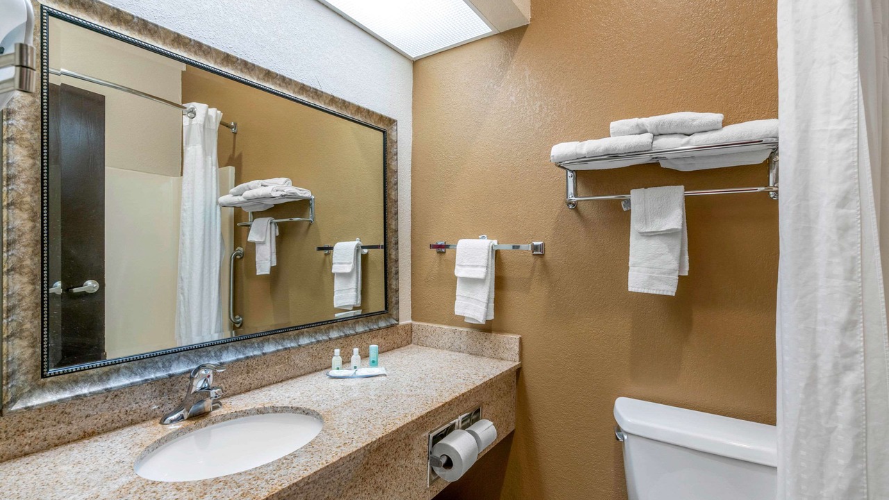 Photo of Bathroom in Jefferson City