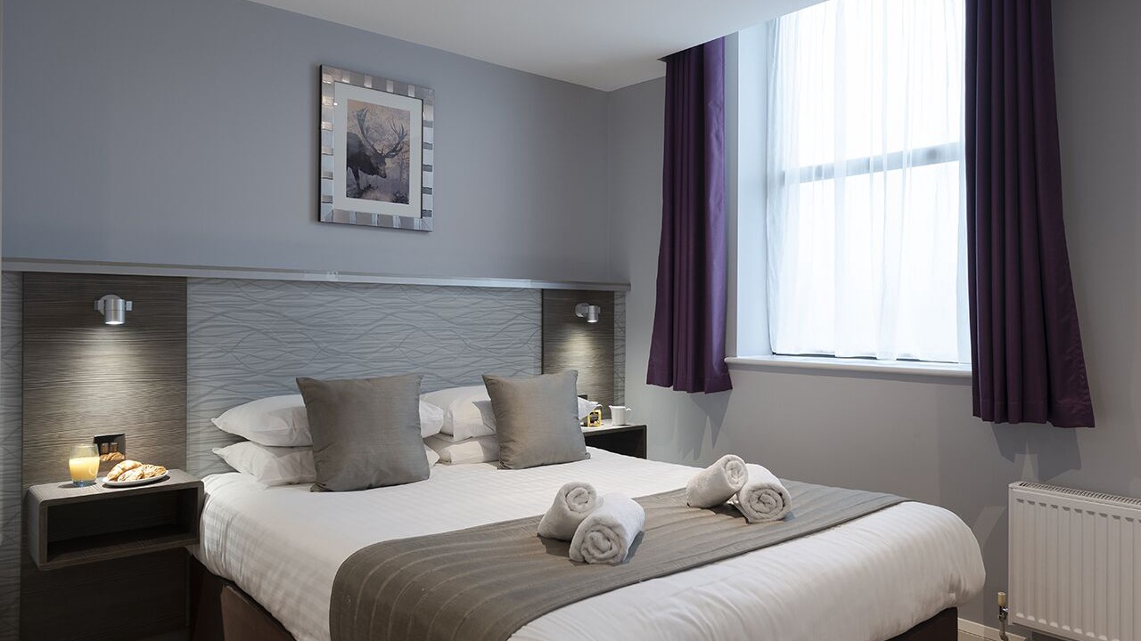 Photo of Bedroom in Seale