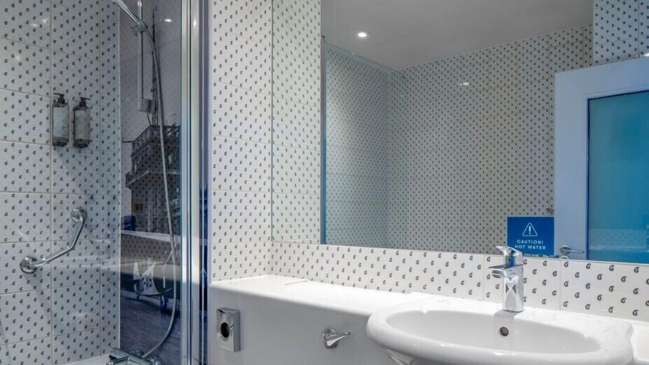 Photo of Others in Matson