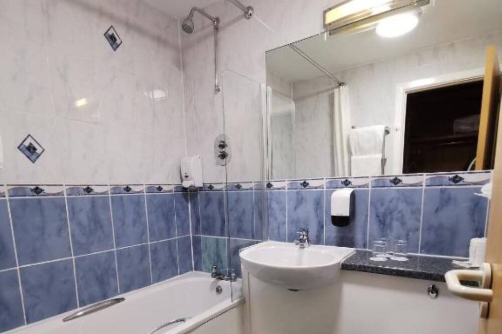 Photo of Bathroom in Westhampnett
