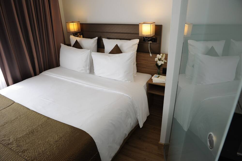 Photo of Bedroom in Hard