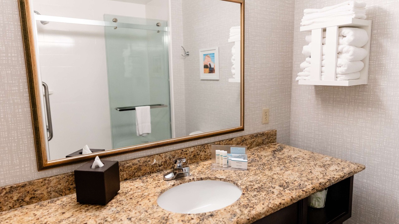 Photo of Bathroom in Scottsbluff