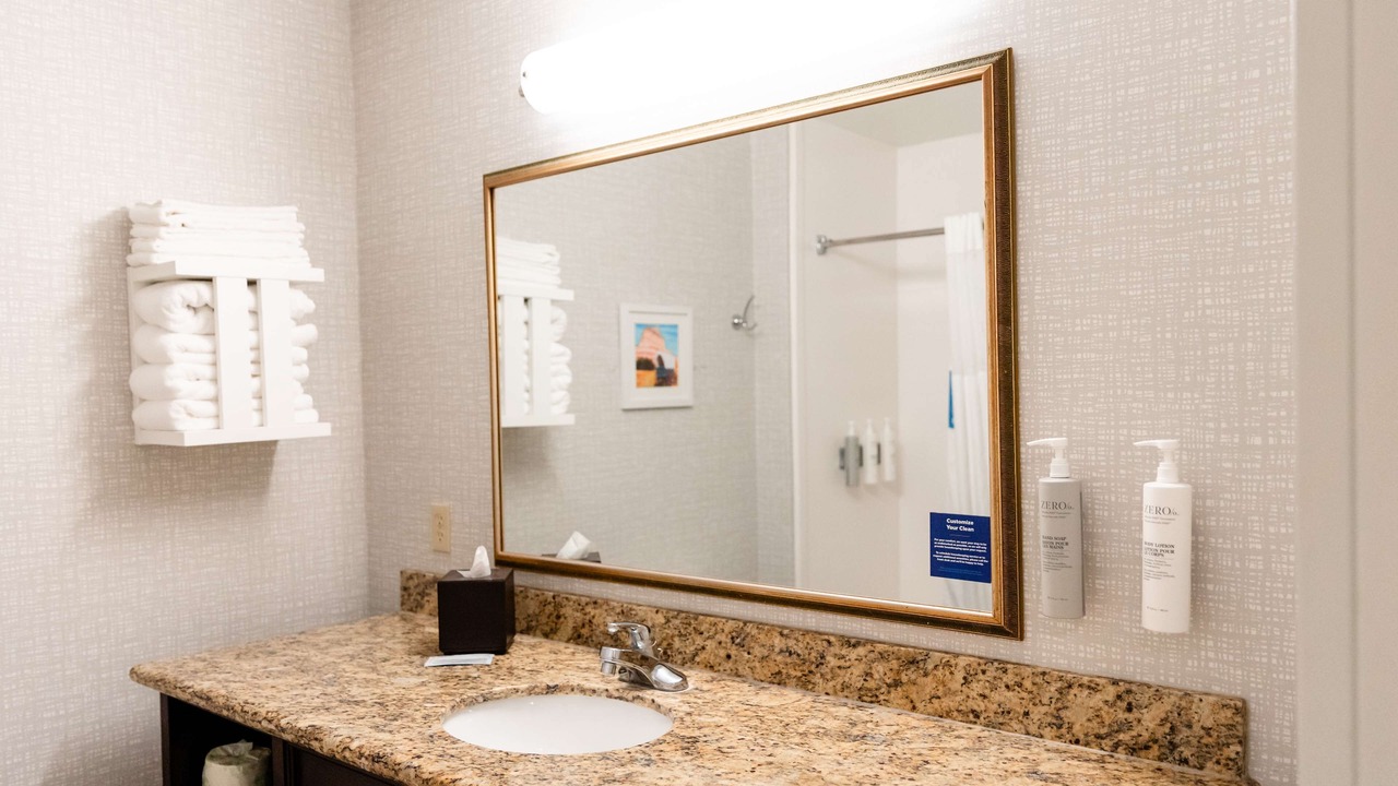Photo of Bathroom in Scottsbluff