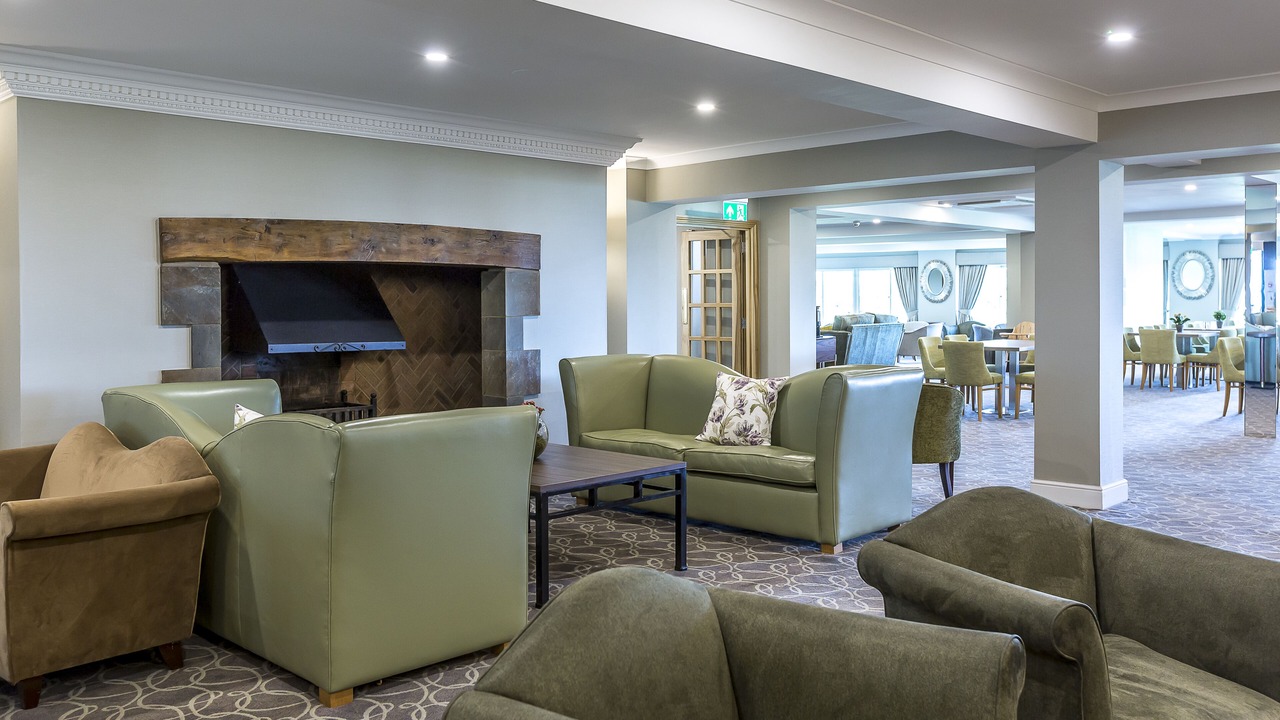 Photo of Others in Hellidon