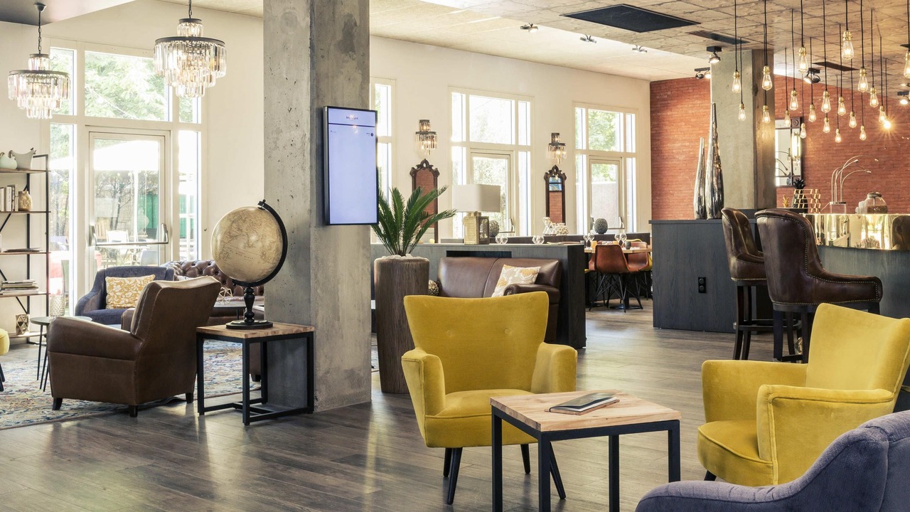 Photo of Others in Pantin