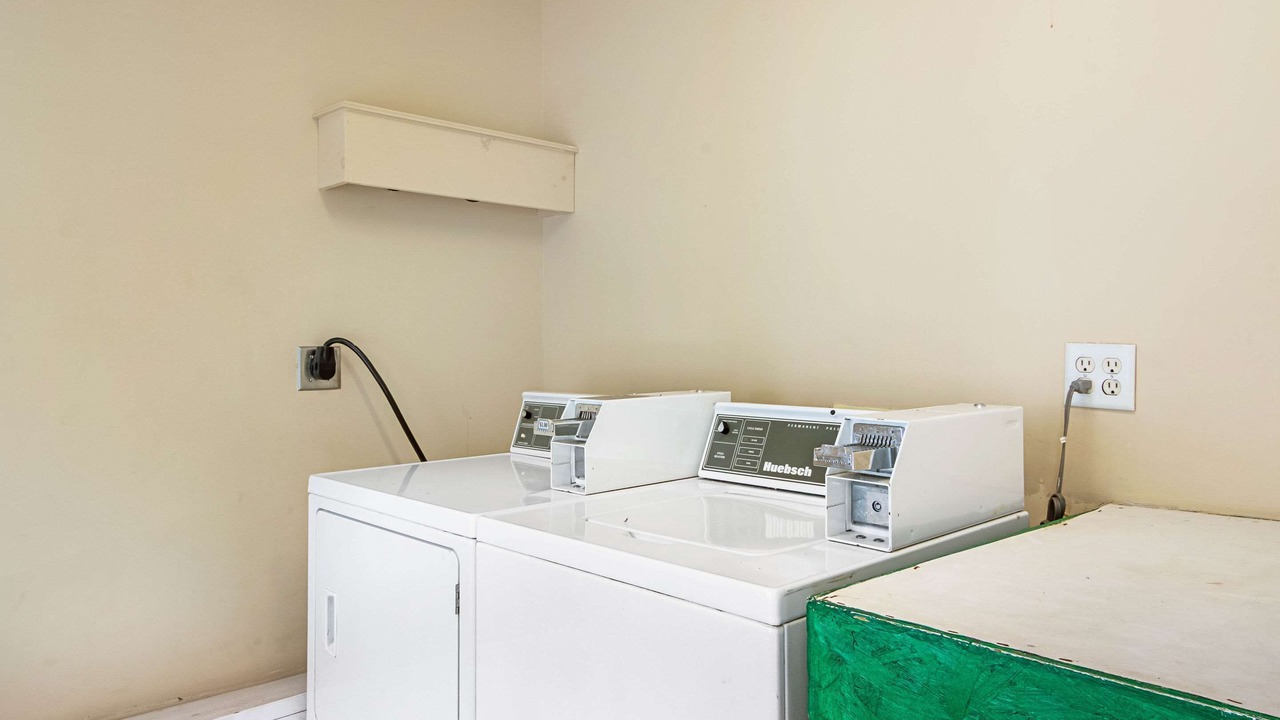 Photo of Bedroom in Thomaston