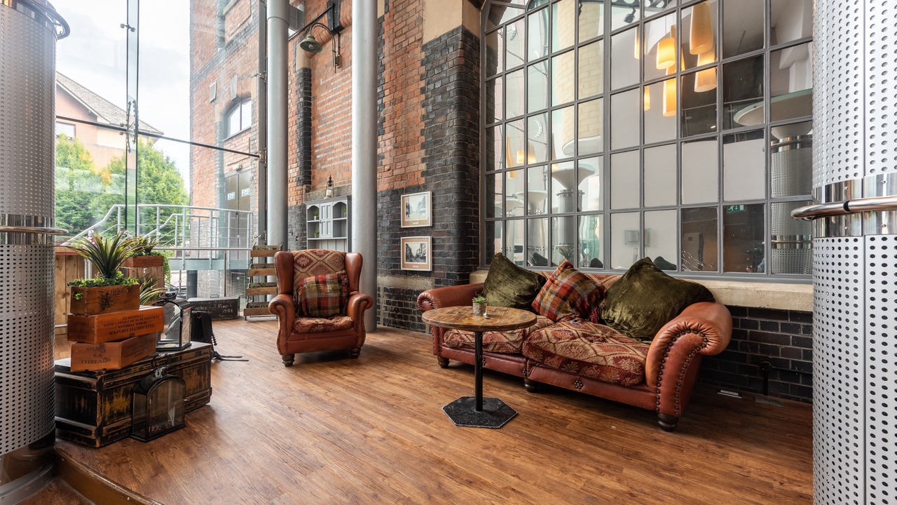 Photo of Others in Atlantic Wharf